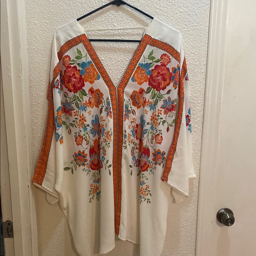 Rose & Olive Tunic White and Orange 3/4 Sleeve